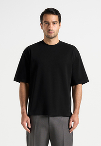T-shirt en jersey de coton noir surdimensionné pour homme, manches courtes, col rond, décontracté, couleur unie, tricoté, coupe ajustée - Product Image 6
