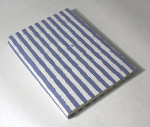 Cuaderno de Viaje de Papel Batik de Primera Calidad con Tapa Dura, Diseño de Rayas Azules, Papel de Algodón Hecho a Mano - Product Image 2