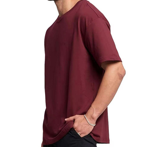 Camiseta Deportiva de Gimnasio para Hombre con Logo Frontal de Punto Sin Costuras, Top de Running Antirozaduras, Ropa de Fitness de Alta Elasticidad, Marca Personalizada al por Mayor - Product Image 4