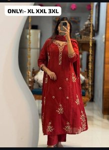 Colección de Kurti-Pantalón-Dupatta de Algodón Pesado con Estampado y Bordado de Calidad de Exportación India, Moda Femenina, Compra en Línea en India - Product Image 6