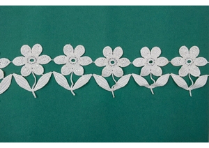 Cinta de encaje guipur con lentejuelas brillantes bordadas, tela con borde de encaje químico GPO para decoración de prendas de vestir y vestidos. - Product Image 4