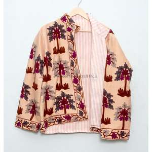 Veste matelassée épaisse et respirante pour femme, brodée de fleurs, faite à la main, écologique, coupe classique - Product Image 5