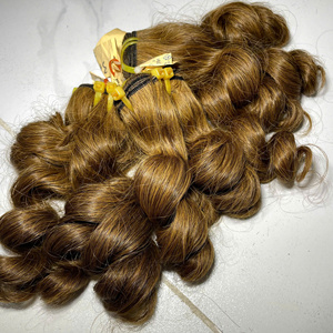 Cheveux humains vietnamiens bruts de haute qualité, super double trame, bouclés et rebondissants, couleur gingembre - Product Image 1