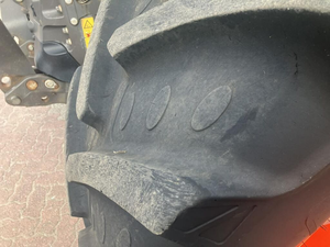 Tracteur agricole Claas Axion 830 C-Matic - Product Image 2