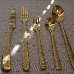 Ensemble de couverts dorés pour mariage, 5 pièces, en acier inoxydable, cuillère, fourchette, couteau, vaisselle gravée pour hôtel, maison, restaurant, décoration - Product Image 2