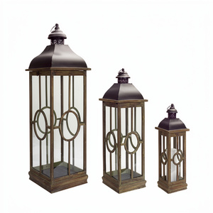 Farol de Metal y Vidrio de Estilo Vintage, Decorativo y Religioso para Bodas, Hecho a Mano, para Villas, Hoteles y Decoración del Hogar - Product Image 1