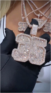 จี้เงินสเตอร์ลิง S925จาก vvvs Moissanite จี้ตัวอักษรตัวเลขที่กำหนดเองจี้พลอยสีเขียวมรกตเครื่องประดับฮิปฮอป - Product Image 5