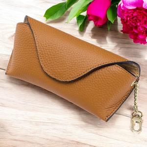 Étui à lunettes en cuir de vachette véritable souple, pochette de luxe fine faite à la main, housse de voyage pour lunettes de lecture LGC-0173 - Product Image 2