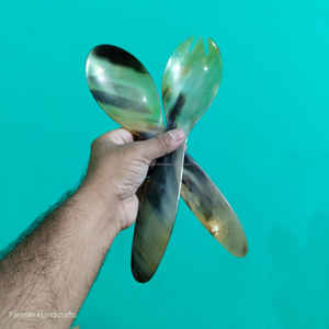 Ensemble de cuillères à salade en corne de bœuf véritable, fabriquées à la main, ustensiles de cuisine naturels à prix avantageux - Product Image 5