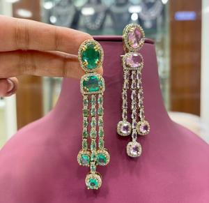 Pendientes Glamurosos de Latón Dorado de Alta Calidad con Circonitas Brillantes, Estilo Fusion, para Mujer, Ideales para Fiestas y Eventos Nocturnos - Product Image 3