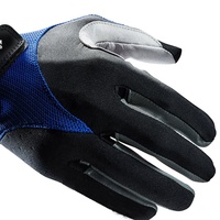 Gants de racquetball noirs classiques avec sangle de poignet réglable et poignée rembourrée, confortables à porter pendant les séances d'entraînement intenses