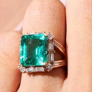 แหวนมรกตทรงสเตทเมนท์ เงินแท้ 925 ชุบทอง 14K แหวนค็อกเทลพลอยสีเขียวหรูหราสไตล์วินเทจ - Product Image 1