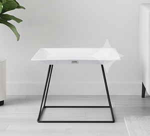 Plateau carré en céramique de luxe avec support en métal noir pour servir des desserts, parfait pour la cuisine, les mariages et les restaurants - Product Image 6