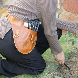 Porte-outils de jardin en cuir marron, ceinture de ceinture pour organiser les outils, porte-outils pour le jardinage et l'entretien des pelouses - Product Image 6