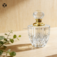 Flacon de parfum en verre cristal de petite capacité, fait main, sur mesure, avec bouchon de style artisanal en cristal
