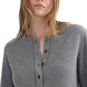 Cardigan gris en tricot à manches longues pour femme, boutonné, motif floral, respirant, style vintage, décontracté pour l'été - Product Image 6