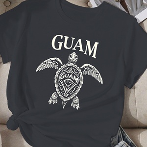 Camiseta cómoda para mujer con diseño de tortuga tribal GUAM - Product Image 1