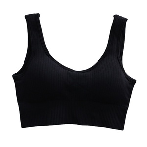 Conjunto de Yoga Elástico Ajustado, Sujetador Deportivo con Soporte, Pantalones Cortos de Camuflaje, Tela de Compresión Suave y Resistente, Conjunto Deportivo de 2 Piezas para Mujer - Product Image 1
