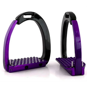 Étriers de sécurité en aluminium pour chevaux avec mécanisme de dégagement rapide, étriers d'équitation légers dotés de designs stables - Product Image 1