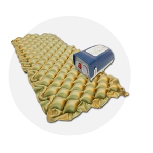 Matelas de lit d'hôpital gonflable à pression alternée anti-escarres avec pompe à air à contrôle de temps pour le soulagement de la douleur des patients alités - Product Image 4