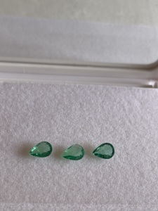 7x5 mm, Esmeralda Natural Corte Pera, Cristal Limpio, Transparente, Alta Calidad, Juego de Esmeraldas Pera Brillantes, Sueltas, 1.31 quilates, 3 Piezas - Product Image 3