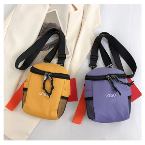 Bolso de neopreno para el pecho con cierre de cremallera, bolso de hombro informal para uso diario, diseño impermeable, bolso tipo bandolera unisex - Product Image 3