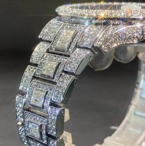 Reloj de Acero Inoxidable con Diamantes Moissanite Estilo Japonés en Oferta, Ideal para Promociones Corporativas - Product Image 2