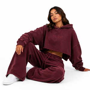 Conjunto deportivo de sudadera con capucha corta y pantalón de pierna ancha ONE APEX para mujer, con lavado ácido y efecto desgastado, color borgoña, de felpa francesa gruesa, 100% algodón. - Product Image 4