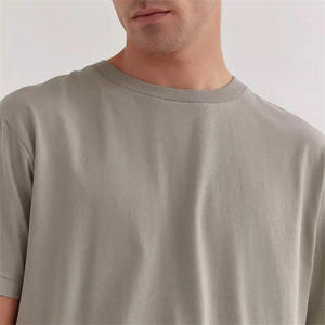 เสื้อยืดผู้ชายคุณภาพดี ผลิตจากโรงงาน ขายส่ง ผ้าริงสปัน 200gsm เป็นมิตรต่อสิ่งแวดล้อม แขนสั้น ทรงปกติ พิมพ์ลายสกรีน โพลีเอสเตอร์/คอตตอน - Product Image 3