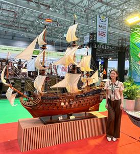 SAN FELIPE Versión Pulida y Pintada - Maqueta de Barco de Vela Español Hecha a Mano en Vietnam por el Fabricante GIA NHIEN CO. LTD - Product Image 1