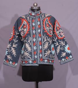 Veste Suzani TNT brodée à la main – Manteau artisanal à motifs Paisley pour les fêtes, les mariages et les occasions festives. - Product Image 1