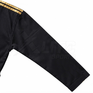 Uniforme de karaté léger et durable 100 % coton avec logo frontal pour hommes, faible MOQ, idéal pour les écoles et les salles de sport d'arts martiaux - Product Image 5
