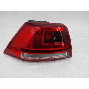 Feu arrière gauche extérieur d'occasion OEM Golf 2008-2017 5G0945095P - Product Image 1
