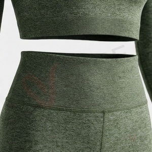 Ensemble 2 pièces pour femmes, haut court à manches longues vert olive et leggings taille haute - Product Image 5
