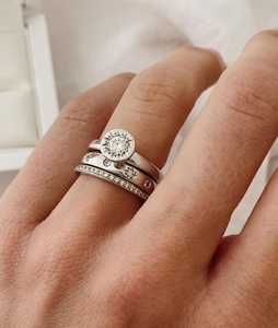 Bagues empilables en diamant, or massif 14K 18K, serti étoile solitaire, taille ronde, diamant de laboratoire, délicat, minimaliste, bande de 3 mm, joaillerie fine - Product Image 4