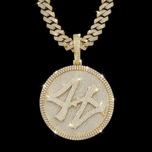 จี้ห้อยคอแบบวงกลมขนาดใหญ่ ตัวอักษร 3 มิติ หมุนได้ ประดับเพชรโมอิสซาไนต์สีเงิน สร้อยคอชื่อสั่งทำพิเศษ ตัวอักษรโมอิสซาไนต์สั่งทำ - Product Image 5
