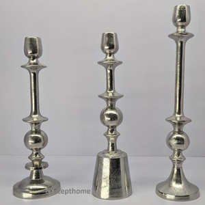 Candelabro de Metal Estilo Moderno Curry, Adornos Decorativos para el Hogar, Sala de Estar, Restaurante, Entrada, Hotel, Habitación Modelo - Product Image 3