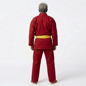 Uniforme de Taekwondo con diseño duradero, ideal para la práctica de artes marciales, con tela ligera y transpirable OEM. - Product Image 2