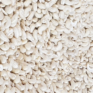 Factory Directly Raw Cashew <b>Nuts</b> W180 Cashew <b>Nuts</b> WW180, WW240, WW320, LP Cashew <b>Nuts</b> With Custom Packaging - Product Image 1