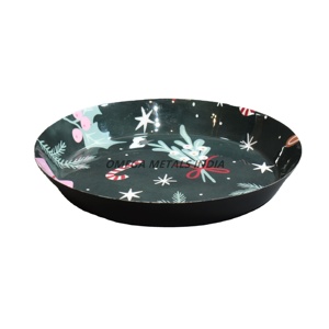 Bandeja decorativa negra con motivo navideño caprichoso Bandeja de servicio de forma redonda para entretener a los invitados - Product Image 1