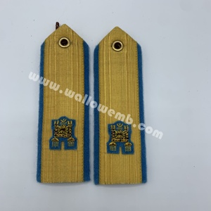 Épaulettes d'officier du grade supérieur du Brunei royal entièrement personnalisées, brodées en or de qualité supérieure - Product Image 3