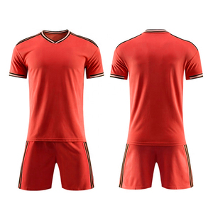 Ensemble d'uniformes de football vert et noir à manches courtes, maillot de football, short d'équipe, vêtements de sport, tenue d'entraînement et de match, kit athlétique pour jeunes - Product Image 4