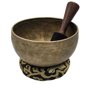 Bol chantant en laiton de qualité supérieure, offrant des tons résonants pour le yoga et la relaxation - Product Image 5