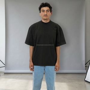 T-shirt en coton noir surdimensionné pour homme, col rond, manches courtes, couleur unie, jersey tricoté, coupe classique, longueur normale - Product Image 1