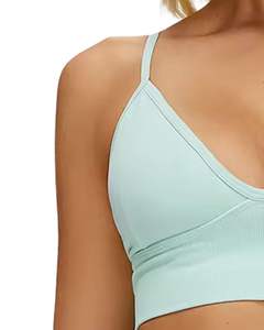 Conjunto de sujetador sin costuras y pantalones cortos de cintura alta para mujer, color verde menta, suave, elástico, transpirable, moldeador, ropa deportiva, conjunto para hacer ejercicio y fitness. - Product Image 3