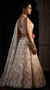 Divyam Creation Lehenga Choli Traditionnel Brodé en Tulle Gaufré, Séchage Rapide, Extensible, Réversible, Longueur Ras du Sol, Tenue de Mariage - Product Image 3