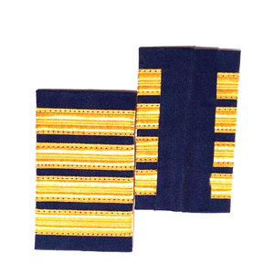 Epolete de hombro con diseño personalizado para uso en uniformes o exhibición, epolete clásico para uniforme. - Product Image 1