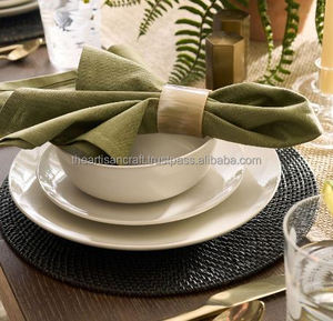 Anneaux de serviette en corne d'animal polie faits à la main, décoration de table en corne naturelle pour une ambiance élégante, souvenir artisanal - Product Image 4