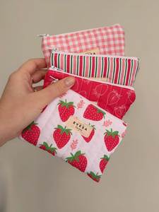 Monedero Acolchado de Tela Hecho a Mano con Cremallera, Estampado Clásico, Pequeño Porta Tarjetas, Bolsa Portátil para Artículos de Aseo y Joyería con Cierre Automático - Product Image 3