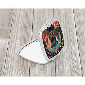 Espejo de maquillaje de viaje compacto de Navidad de Pug negro Regalo de diseño de mano plegable para mujeres y niñas - Product Image 2